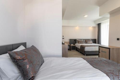 Triple Room with Balcony