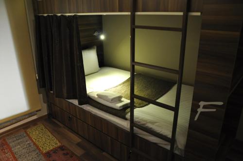 Six-Bedded Female Dormitory Bed