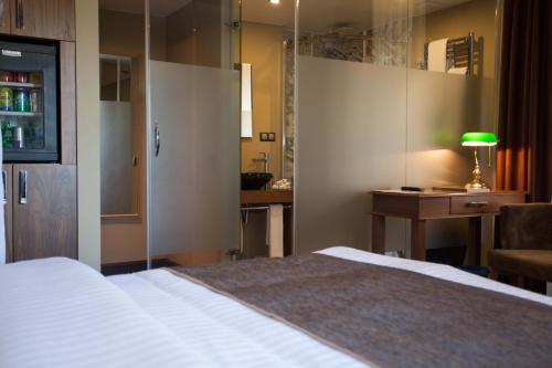 Deluxe Double Room with Bath