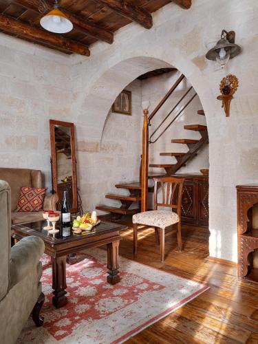 Honeymoon Suite