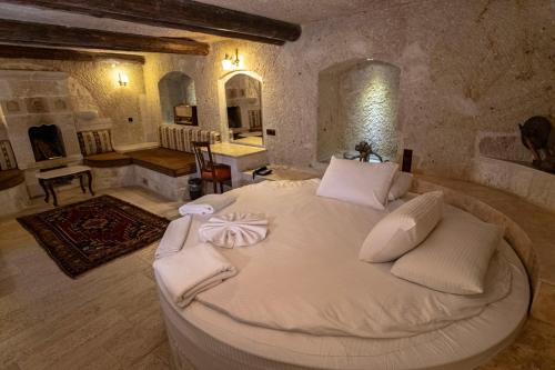 Deluxe Suite with Spa Bath