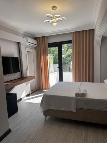 Deluxe Double Room - With Balcony