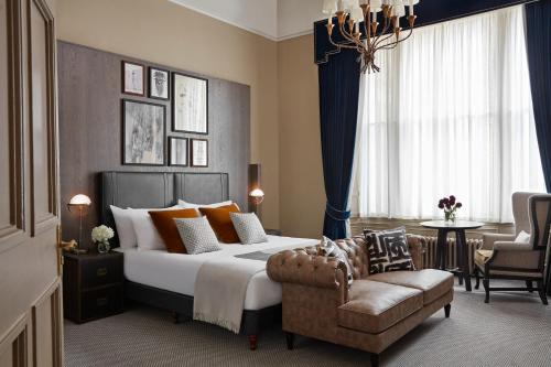 Townhouse Suite