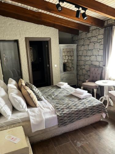 Suite with Spa Bath