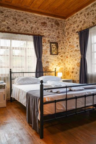 Deluxe Çift Kişilik Oda (2 Yetişkin + 1 Çocuk)