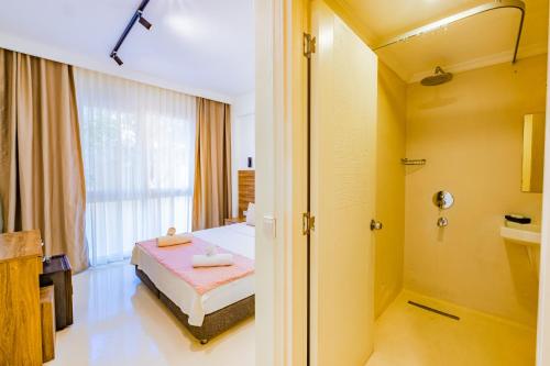 Standard Double Room - Garden View