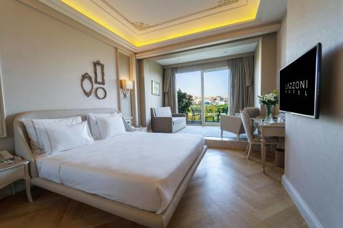 Deluxe Room with Terrace, Sea View