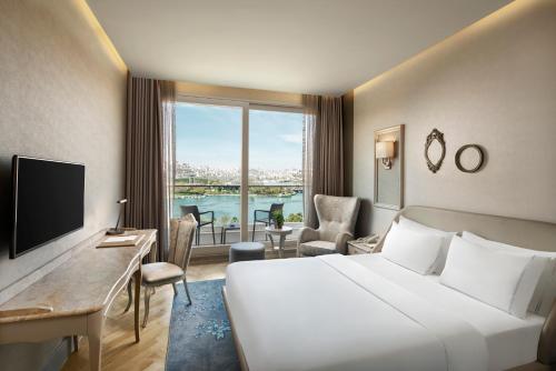 Deluxe Double Room with Balcony, Sea View