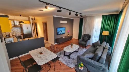 with Balcony Apartment