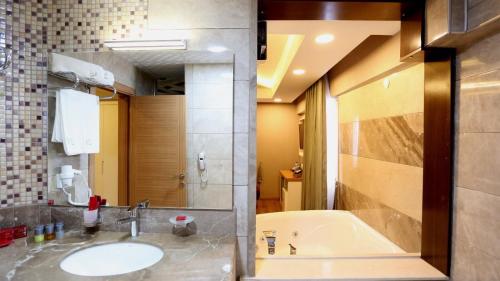 King Suite