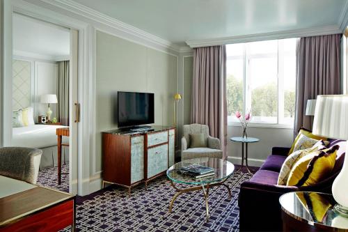 Executive Suite, Executive lounge access, 1 Bedroom Suite