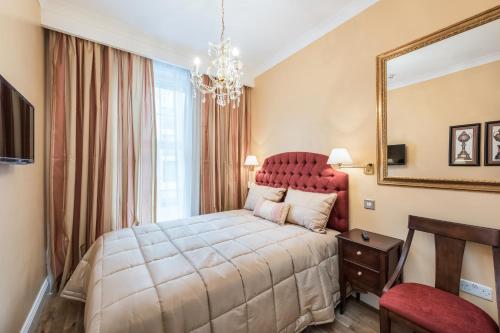 Deluxe Double Room with Shower