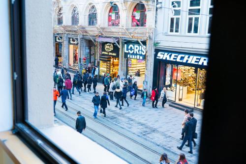 Superior Stüdyo - İstiklal Caddesi Manzaralı