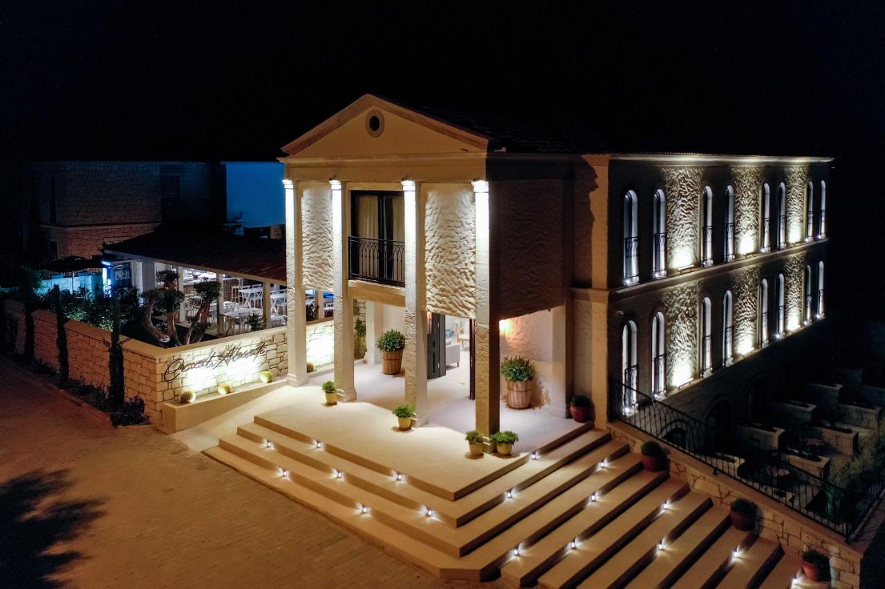 Cemal Alaçatı Butik Hotel