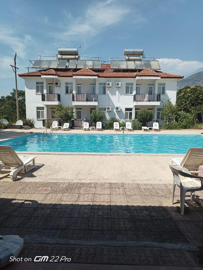 Greeneye Hotel