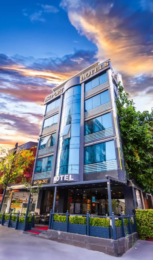 istport hotel