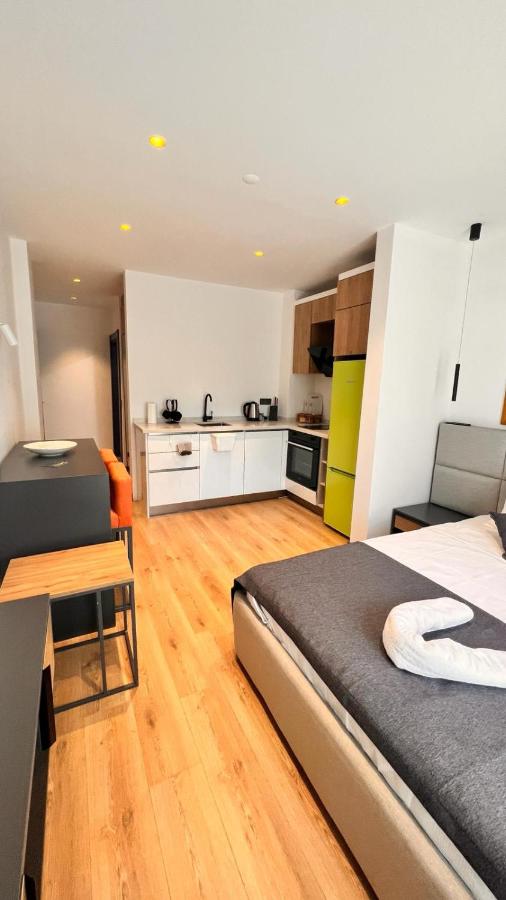 Lionyx Home&Suites
