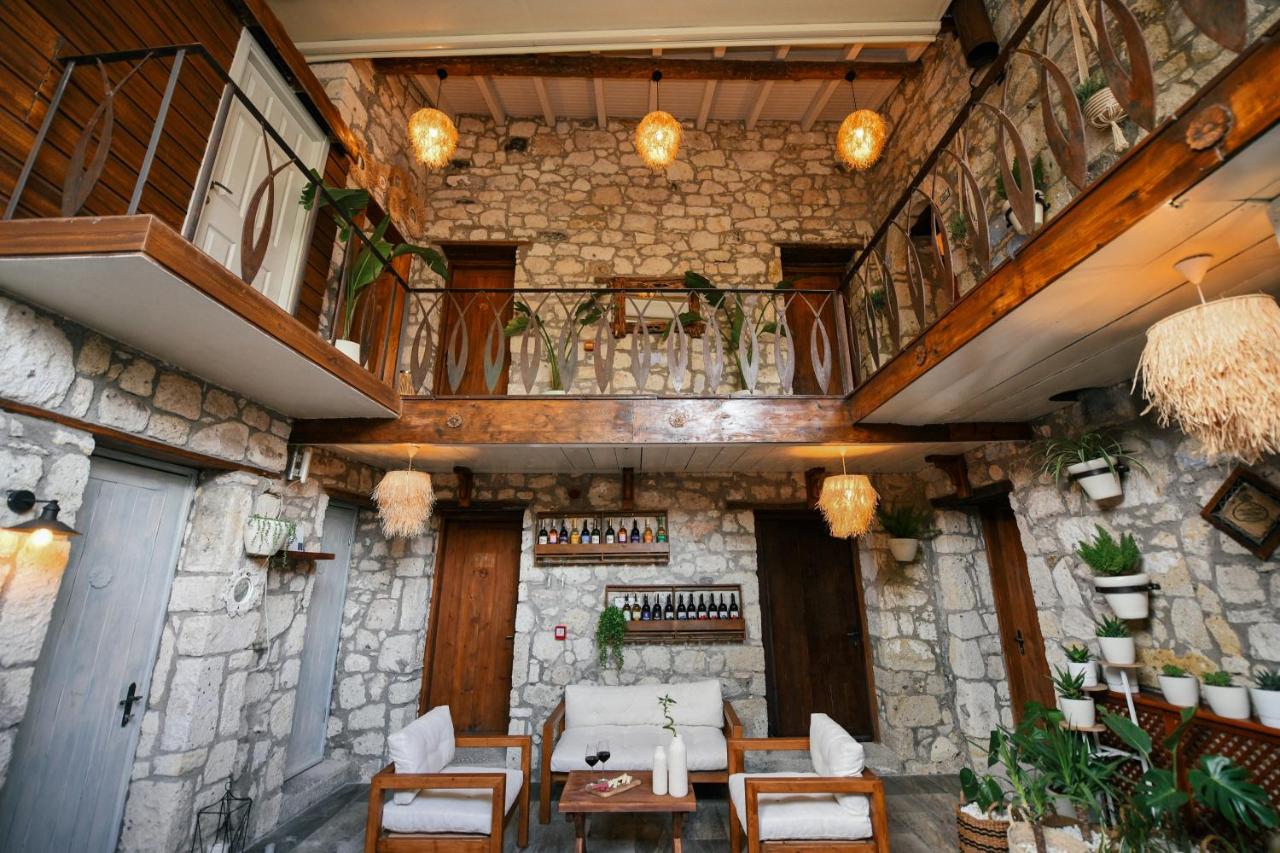 Mahzen Alaçatı – Adults Only