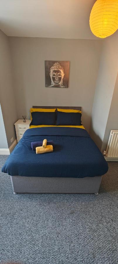 Spacious large Room In Nottingham 005