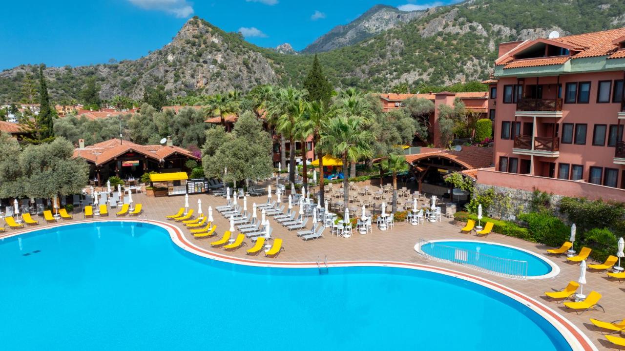 Suncity Hotel – Beach Club