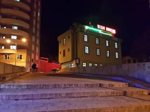 vazelon otel