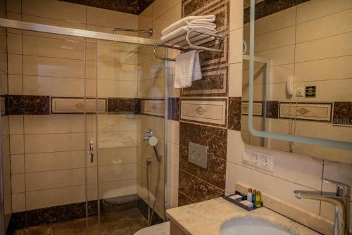 Standart Çift Kişilik veya İki Yataklı Oda