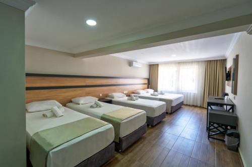 Luxury Family Room for 5 People