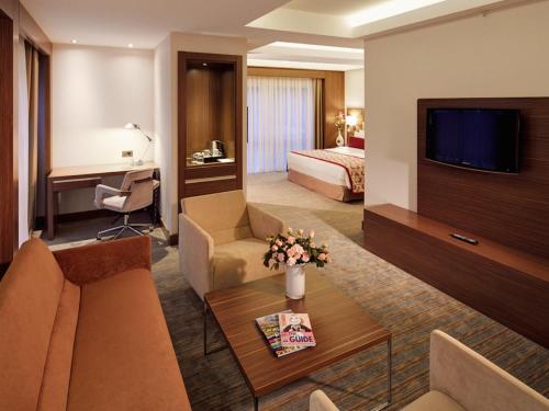Junior Suite with One Double Bed And Sofa