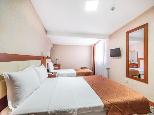 Triple Room with Terrace