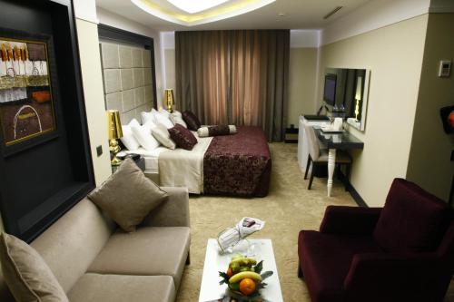 Deluxe Junior Suite