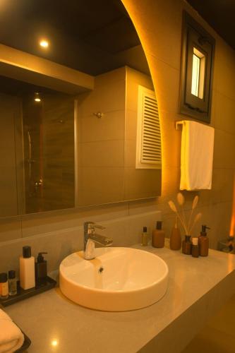 Standard Room with One Double and One Single Bed and City View - Non-Smoking