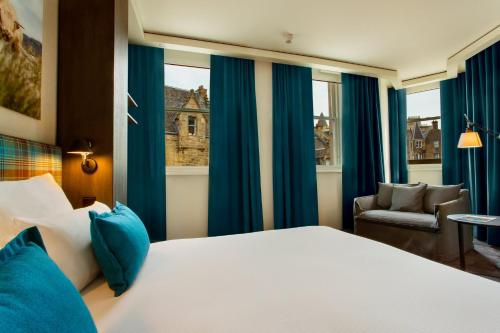 Standard Double Room with City View