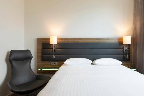 Moxy Sleeper Konuk Odası - 1 Queen Yataklı
