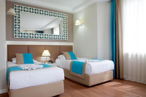Standard Double or Twin Room - Sea View