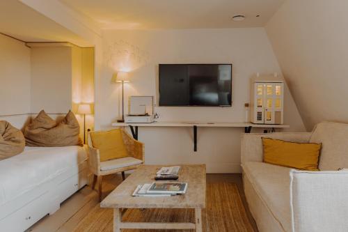 Henrietta Room