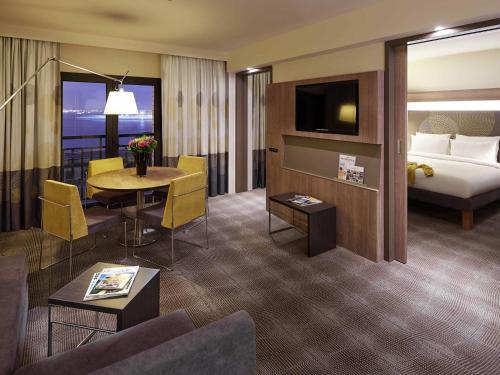 Executive Bosphorus Suite