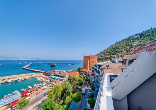 1+1 Bağlantılı Oda Deniz Manzaralı