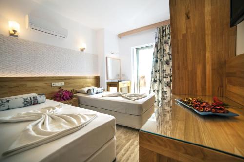 Standart Çift Kişilik veya İki Yataklı Oda - Deniz Manzaralı