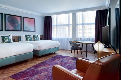 Executive King Room with 2 King Beds