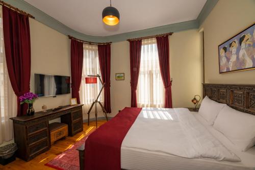 Deluxe Family Suite