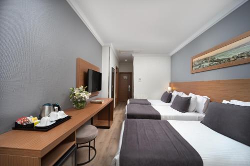 Standard Triple Room - Free Access to Spa