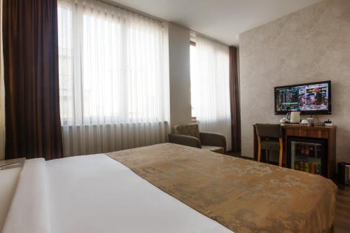 Standard Double Room or Twin Room