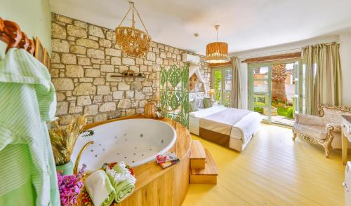 Palas Alaçatı – Adult Only