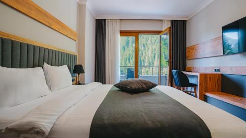 with Balcony King Suite
