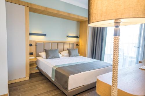 Double Room - Mountain View