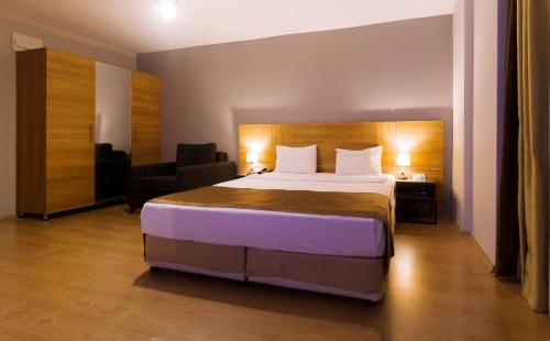 Standard Suite