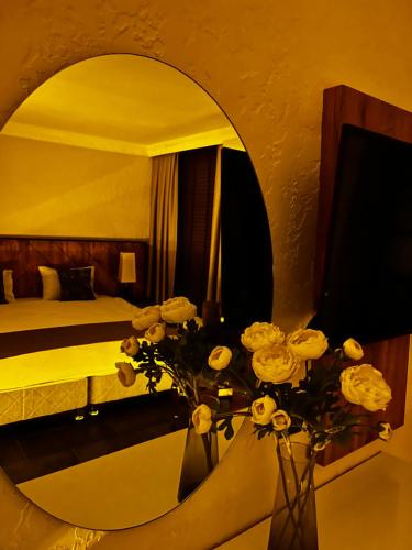 Queen Room with Spa Bath