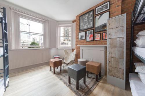 9-Bed Mixed Dormitory'de 1 Yatak - Paylaşımlı Banyo