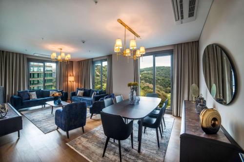 Superior Two-Bedroom Apartment