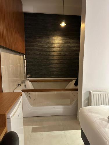 Deluxe Double Room with Bath